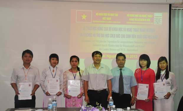 10 sinh viên của Đại học Thái Nguyên nhận học bổng của Bộ Khoa học và Nghệ thuật Bang Henssen_thumbnail