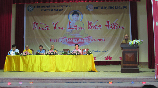 Các vị khách mời và lãnh đạo ĐH Thái Nguyên và Trường ĐH Khoa học